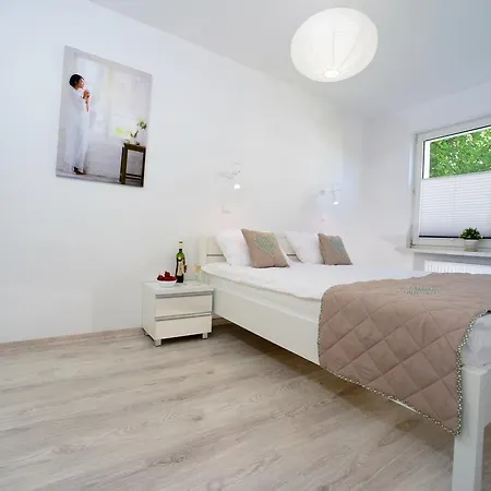 Apartament Kaliska Komfort Апартаменты
