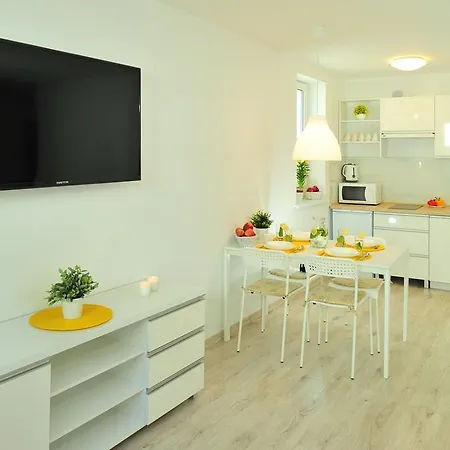 Apartament Kaliska Komfort * Колобжег