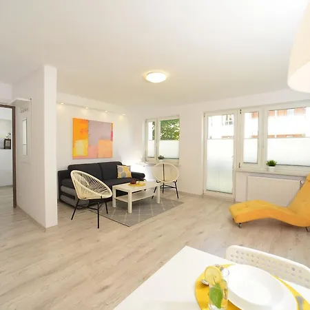 Apartament Kaliska Komfort Апартаменты *